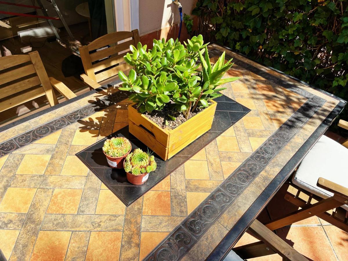 Cheerful Townhouse Center Sitges 5 Bedrooms Pool And Terrace Exterior foto