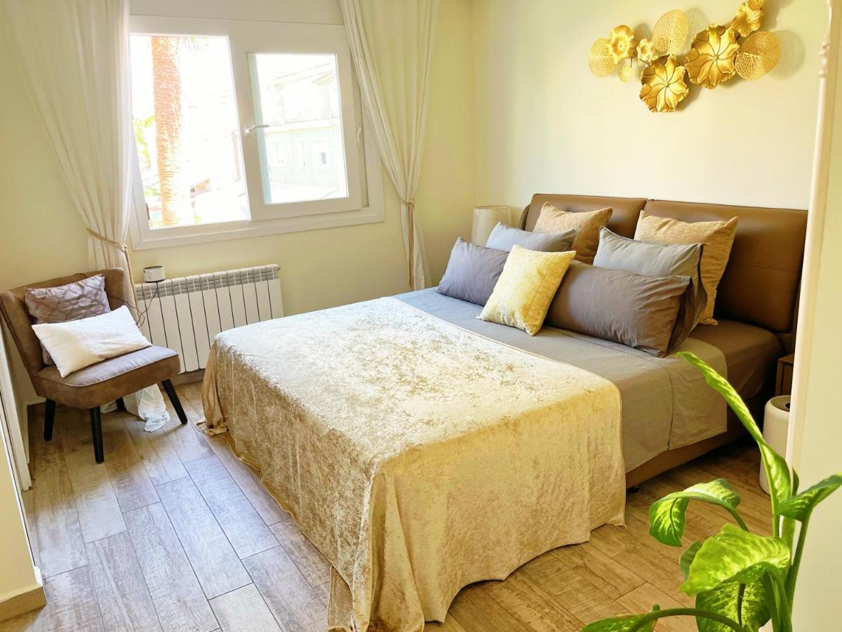 Cheerful Townhouse Center Sitges 5 Bedrooms Pool And Terrace Exterior foto