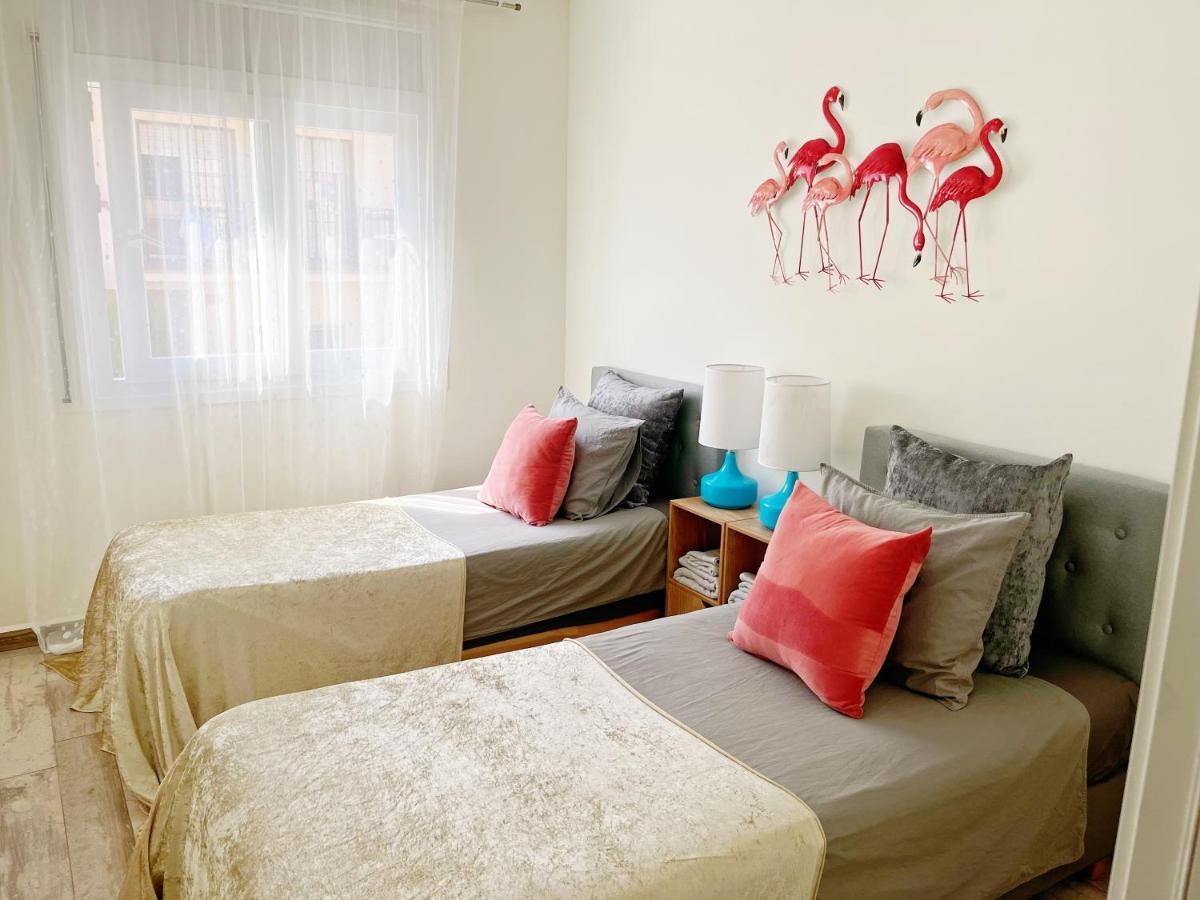 Cheerful Townhouse Center Sitges 5 Bedrooms Pool And Terrace Exterior foto